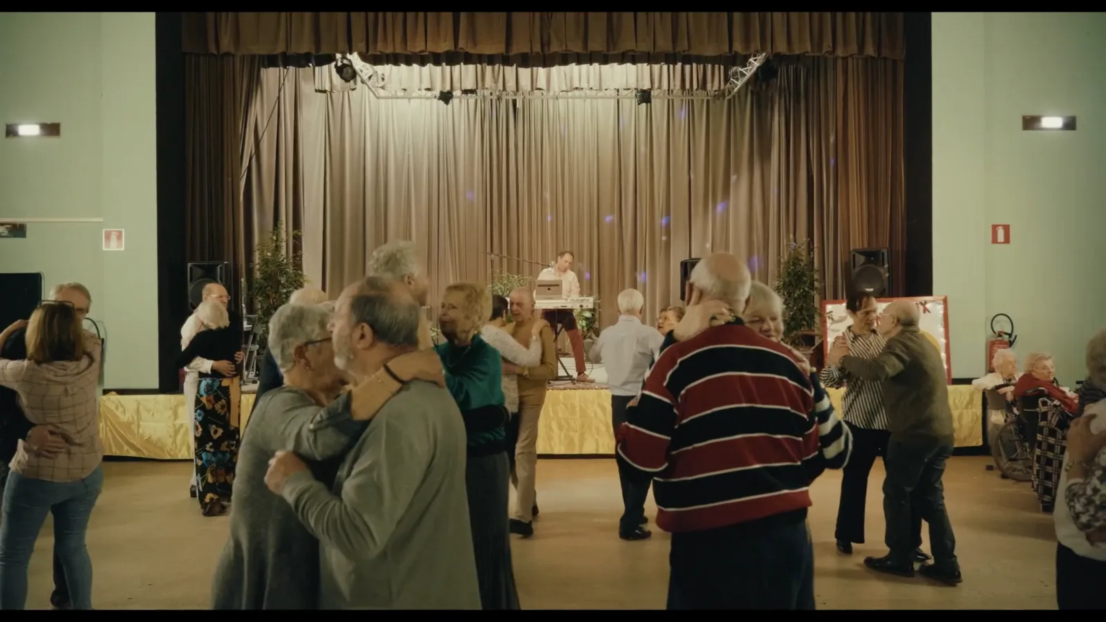 Photo du film 9 — ©Les Films de la Passerelle